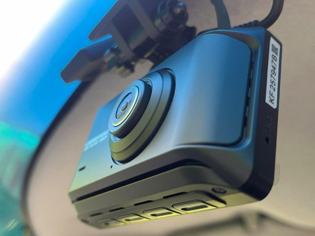 �y�h���C�u���R�[�_�[�z�h���C�u���R�[�_�[����!���s���͂������A������^�]�⎖�̂ɑ��������ہA�f���ŋL�^���A����̃��X�N�ɔ����܂��B���L�^�pSD�J�[�h�͂��q�l�����g�ł��������������K�v������܂��B