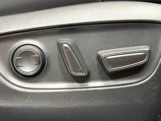 �y�p���[�V�[�g�z�X�C�b�`��ŊȒP�ɃV�[�g�̔��������\!�d��������͂�����܂���!���K�ȃV�[�g�|�W�V�����ɃZ�b�g���āA���K�ȃh���C�u�����y���݂��������B