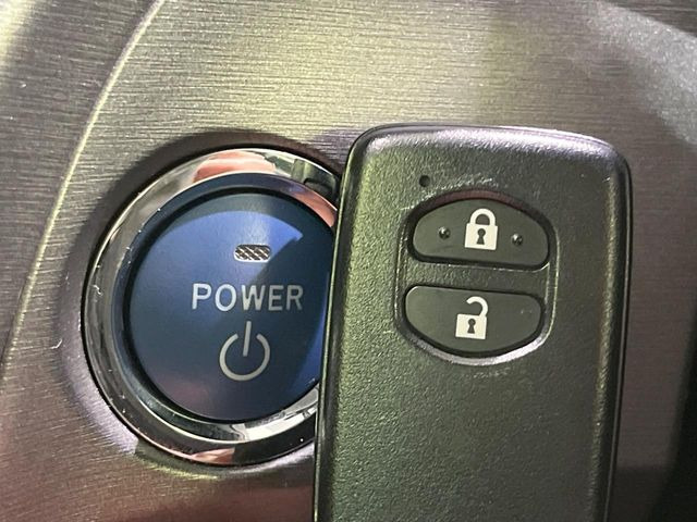 �y�X�}�[�g�L�[�z�J�o����|�P�b�g�ɓ��ꂽ�܂܂ł��h�A�̎{���E�������\�ȃX�}�[�g�L�[�𑕔��B�G���W���̃I���E�I�t�����J�M�����o���K�v����������Ƃ��Ă��֗��ł���