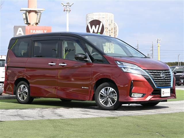 セレナ1.2 e-POWER ハイウェイスターV