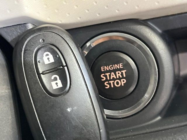 �y�L�[���X�X�^�[�g�V�X�e���z�J�o����|�P�b�g�ɓ��ꂽ�܂܂ł��h�A�̎{���E�������\�ȃX�}�[�g�L�[�𑕔��B�G���W���̃I���E�I�t�����J�M�����o���K�v����������Ƃ��Ă��֗��ł���