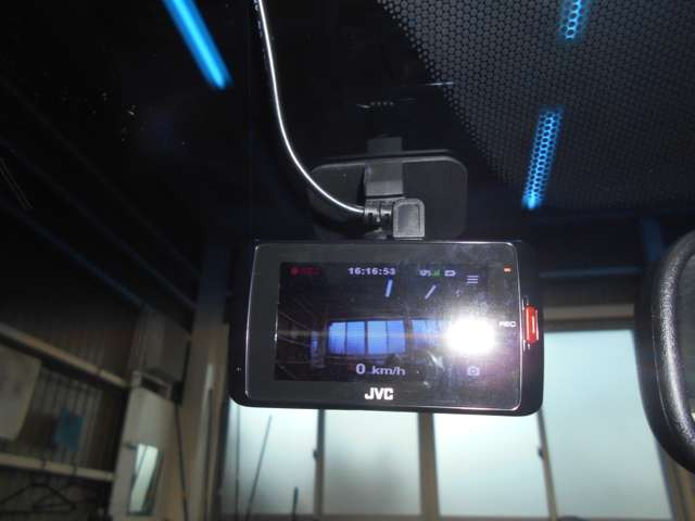 フィットシャトル1.5 15X Sパッケージ