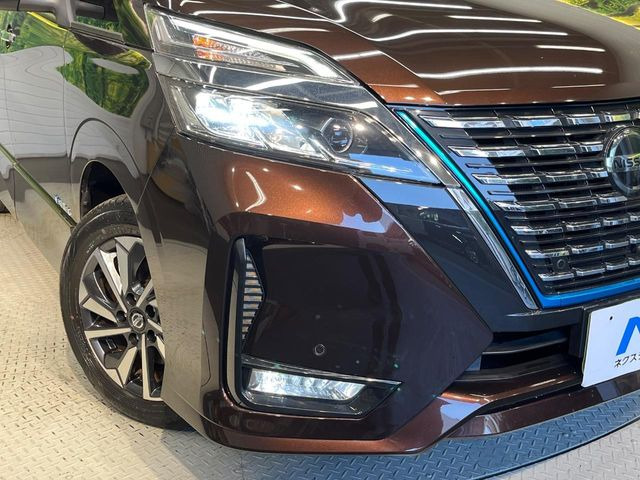 �yLED�w�b�h���C�g�z���V����ԑ��s�����ǍD�Ȏ��E���m�ۂ����S���ĉ^�]�ł��鍂�P�xLED�w�b�h���C�g�𑕔�!�_�����x�������A����d�͂��}�����Ă��܂��B