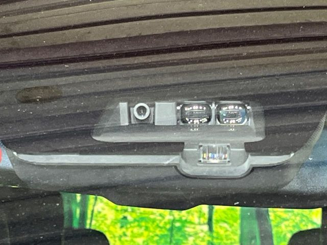 �y�O�He-Assist�z���s���ɑO���̎ԗ�����F�����A�Փ˂������Ȏ��͌x��ƃu���[�L�ŏՓˉ���Ɣ�Q�y�����A�V�X�g�B�����S�Ƀh���C�u�����y���݂��������܂��B