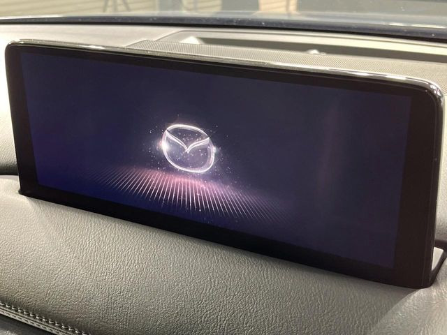 �y10.25�C���`�}�c�_�R�l�N�g�z�ԓ��̕��͋C�Ƀ}�b�`������^�f�B�X�v���C�B�X�}�z�ڑ��ł̃i�r�g�p��Bluetooth�Đ����A�l�X�ȋ@�\���y���߂܂��B�����I�ȃ_�C�������삪�\�ŁA�g��������ǍD�ł��B