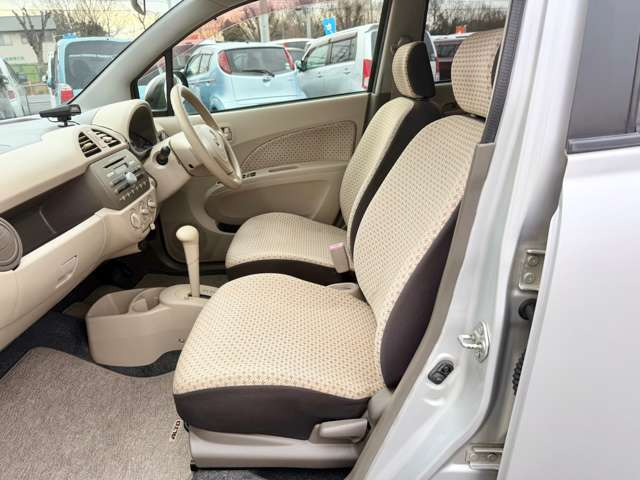 ���������ԑ����W�����ł�!���̋@��ɐ��񂲗��X������!