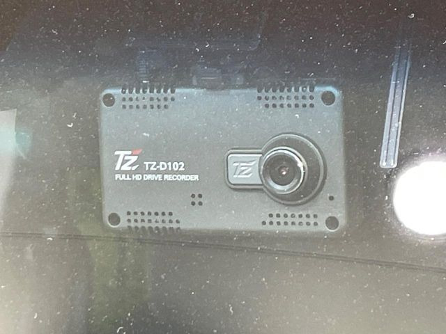 �y�h���C�u���R�[�_�[�z���S�E���S�ȃJ�[���C�t�ɕK�{�̃h���C�u���R�[�_�[�𑕔�!���s���͂������A������^�]�⎖�̂ɑ��������ۂ̏󋵂��f���ŋL�^���A����̃��X�N�ɔ����܂��B