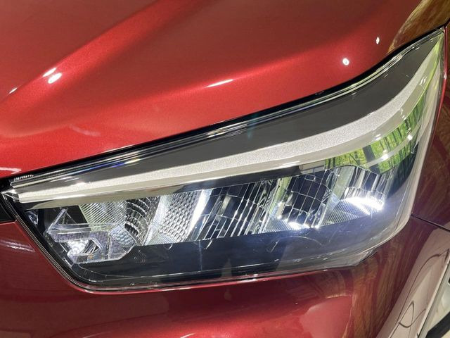 �yLED�w�b�h���C�g�z���V����ԑ��s�����ǍD�Ȏ��E���m�ۂ����S���ĉ^�]�ł��鍂�P�xLED�w�b�h���C�g�𑕔�!�_�����x�������A����d�͂��}�����Ă��܂��B