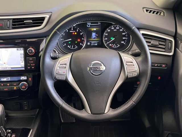 �y�����v�����X�e�A�����O�z�㎿�Ȋv���g�p���邱�ƂŁA��ɂ����������݂ƂĂ��^�]���₷���n���h���ł���