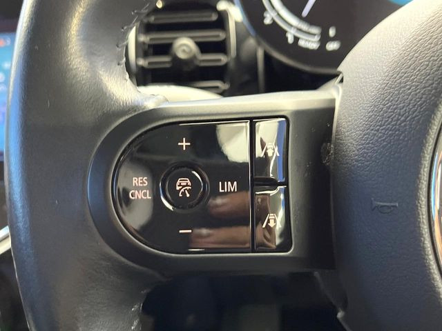 ���I�[�g�N���[�Y�R���g���[��:�������H�⎩���Ԑ�p���H���ɂāA�葬���q���\�ƂȂ�֗��ȋ@�\�ł��B�������ړ��̍ۂł����ɂ����֗��ɂ��g�����������܂���