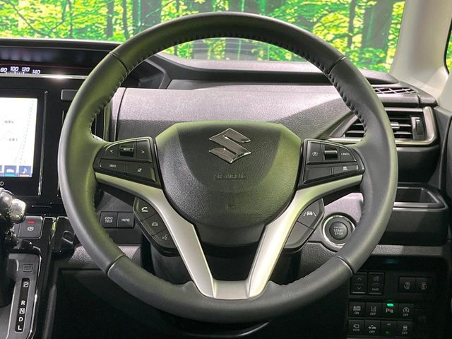 �y�����v�����X�e�A�����O�z�㎿�Ȋv���g�p���邱�ƂŁA��ɂ����������݂ƂĂ��^�]���₷���n���h���ł���