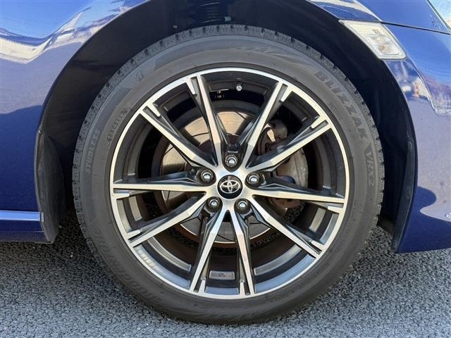 ���Ǝҗl�ւ̔̔��͂��f�肳���Ă��������܂��B �Ԍ������ԗ��̏ꍇ�́A�Ԍ����擾�������x�������z�ŕ\�����Ă���܂��B