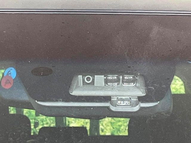 �y�O�He-Assist�z���s���ɑO���̎ԗ�����F�����A�Փ˂������Ȏ��͌x��ƃu���[�L�ŏՓˉ���Ɣ�Q�y�����A�V�X�g�B�����S�Ƀh���C�u�����y���݂��������܂��B