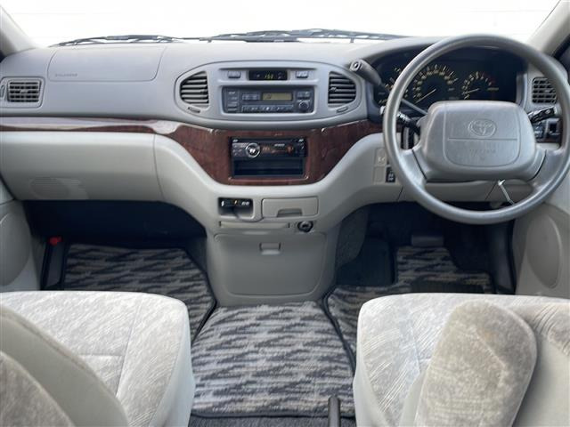 ハイエースレジアス2.7 4WD