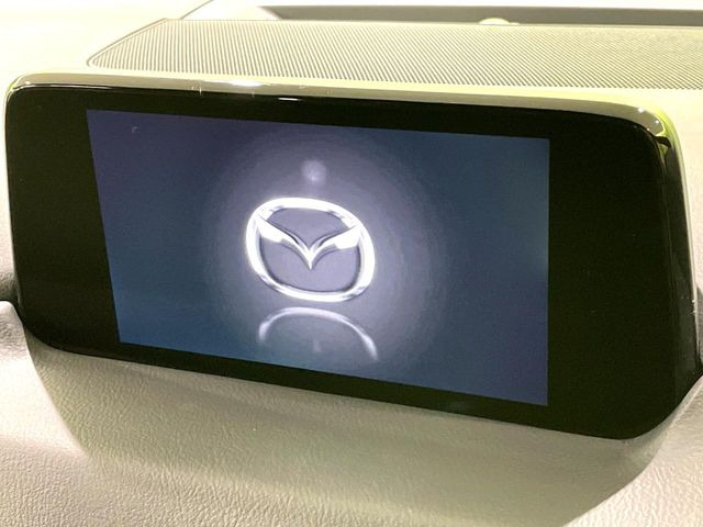 �y���[�J�[�����i�r�z�C���e���A�ɗn�����ރX�^�C���b�V���ȁu��p�݌v�v���[�J�[�i�r�𑕔��􎋔F���⑀�쐫�ȂǊ�{���\�ɂ��D��A���㎿�ȃJ�[���C�t�����y���݂��������܂��B