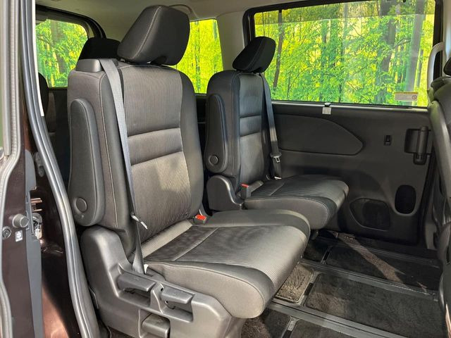 ���ڒ����̓E�H�[�N�X���[�ƂȂ��Ă���܂��B���ڂƎO��ڂ̈ړ�����~�肪�Ƃ��Ă��y�ɂȂ�̂ŁA���~��̍ۂ��X�g���X�������邱�Ƃ͂���܂����