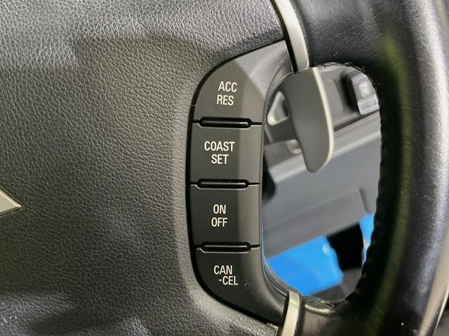 �y�N���[�Y�R���g���[���z�������H�����N���N���s�B�A�N�Z���𗣂��Ă���葬�x�ő��s���ł��A�������^�]���̕��S���y��!�����E�������ȒP�ȃX�C�b�`����Œ����ł��܂��B