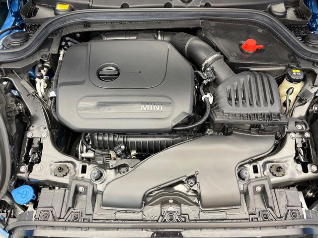 �����X�ł́A�e���[�J�[�̐�p�f�f�e�X�^�[�𓱓��B���Ǝ��i�����e�N�j�J���X�^�b�t���풓���Ă���܂��̂ŁA������̍ۂɂ����S���Ă����p���������܂��B