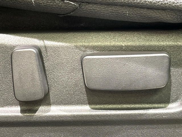 �y�p���[�V�[�g�z�X�C�b�`��ŊȒP�ɃV�[�g�̔��������\!�d��������͂�����܂���!���K�ȃV�[�g�|�W�V�����ɃZ�b�g���āA���K�ȃh���C�u�����y���݂��������B