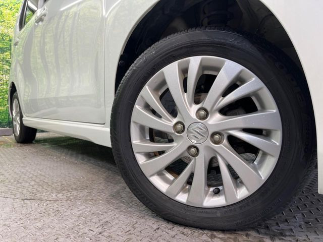 �y����14�C���`�A���~�z�C�[���z�O�ςɃ}�b�`���������A���~�z�C�[���𑕒����Ă���܂��B�e��ЊO�A���~�z�C�[����A�X�^�b�h���X�^�C�����戵�����Ă���܂��B���񂲑��k����������