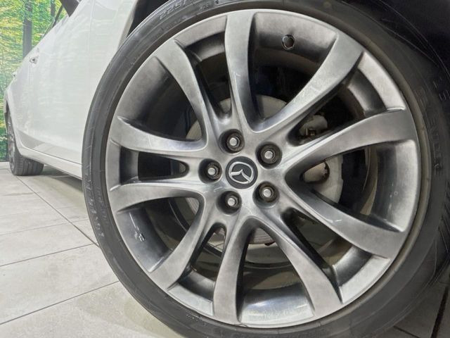 �y����19�C���`�A���~�z�C�[���z�O�ςɃ}�b�`���������A���~�z�C�[���𑕒����Ă���܂��B�e��ЊO�A���~�z�C�[����A�X�^�b�h���X�^�C�����戵�����Ă���܂��B���񂲑��k����������