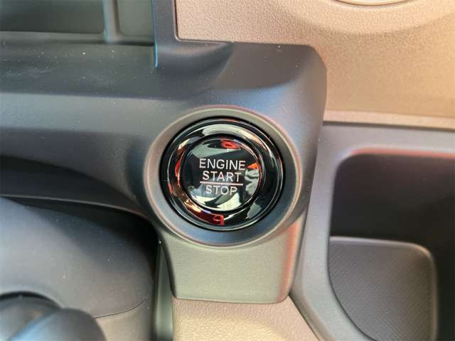 N-BOXジョイ 2トーン