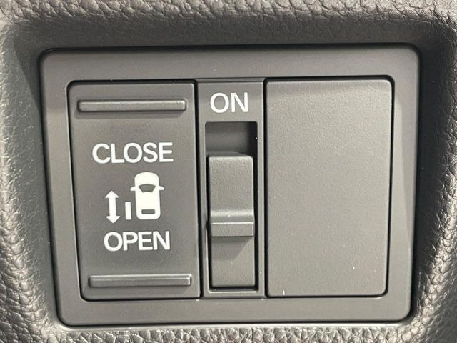 �y�p���[�X���C�h�h�A�z�X�}�[�g�L�[��^�]�Ȃ̃X�C�b�`�ŃX���C�h�h�A�̊J���\���d��������͂����ăh�A���J����K�v�������A���������q�l�ł��A�d���ו��������Ă��鎞�����N�ɊJ���߂ł��܂���