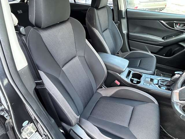 専門の業者による内装丸洗い、シートのタバコなどによるコゲ穴のリペア等(有料)も承っております。