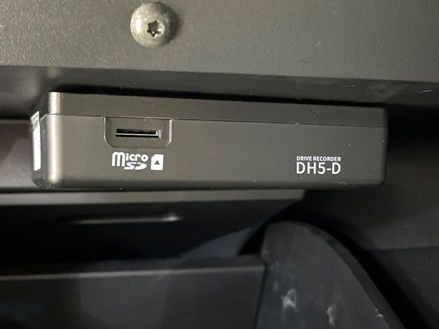 �y�h���C�u���R�[�_�[�z�h���C�u���R�[�_�[����!���s���͂������A������^�]�⎖�̂ɑ��������ہA�f���ŋL�^���A����̃��X�N�ɔ����܂��B���L�^�pSD�J�[�h�͂��q�l�����g�ł��������������K�v������܂��B