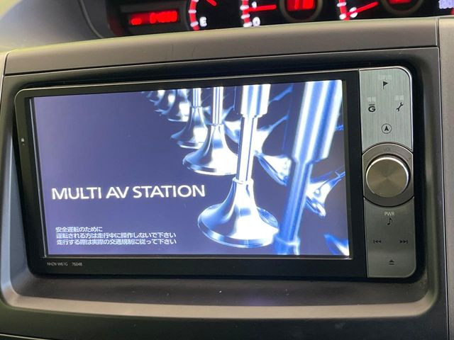 �y�����i�r�z�l�C�̏����i�r�𑕔����Ă���܂��B�i�r�̎g���₷���͂������A�I�[�f�B�I�@�\���[��!�L�����v�◷�s�͂������A�ʋ΂┃�����ȂǕ��i�̃h���C�u���y�����Ȃ�͂���