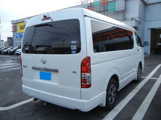 ハイエースキャンピング