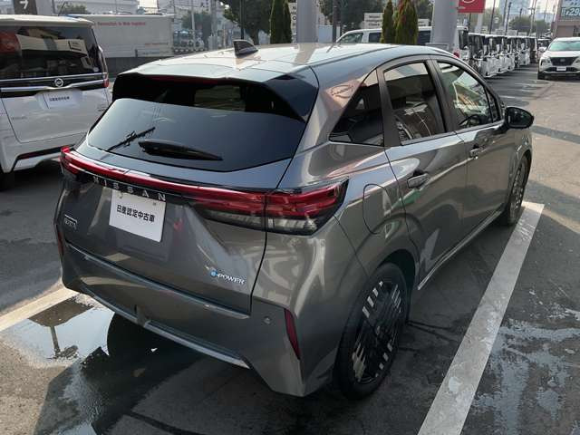 ノートオーラ1.2 G レザーエディション