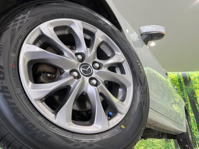 �y����15�C���`�A���~�z�C�[���z�O�ςɃ}�b�`���������A���~�z�C�[���𑕒����Ă���܂��B�e��ЊO�A���~�z�C�[����A�X�^�b�h���X�^�C�����戵�����Ă���܂��B���񂲑��k����������