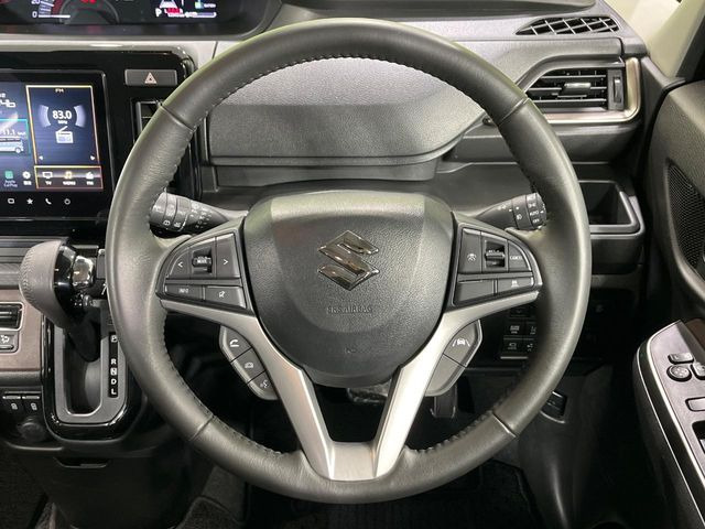 �y�X�e�A�����O�X�C�b�`�z�^�]���A�O������ڐ������炷���ƂȂ��A�I�[�f�B�I���̑��삪�\�ȕ֗��@�\!���S&���K�ȃh���C�u�����o���Ă���܂���