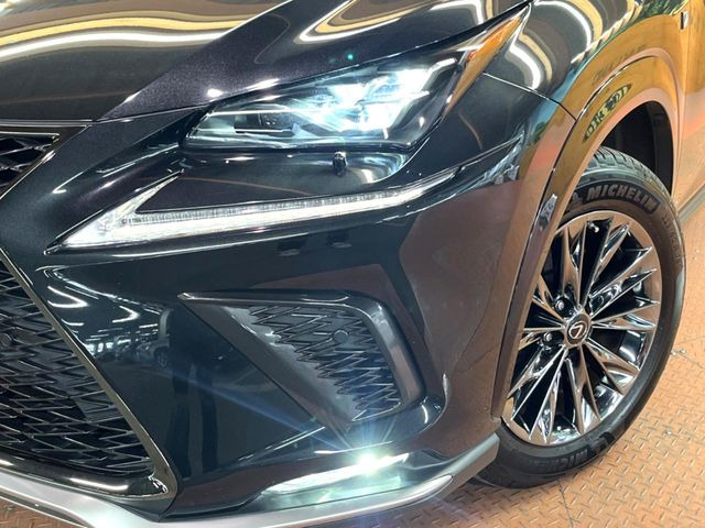 �y�O��LED�w�b�h���C�g�z�X�^�C���b�V���Ȍ����ڂ̎O��LED�w�b�h���C�g�𑕔���X�^�C�������łȂ��A��Ԃ̑��s�����E�ǍD�ň��S���Ă���肢�������܂��B