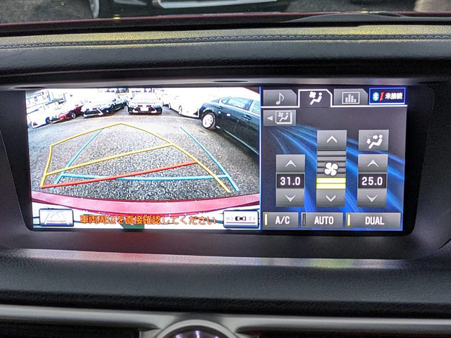 �J���[�o�b�N�J�������t���Ă��܂�!�o�b�N�ɃM�A������ƁA������E�������I�Ƀ}���`��ʂɉf���o����܂�!������邭�����܂��̂ŁA�������֗�!!��x�g���ƃJ���������ɂ͏�肽���Ȃ���!