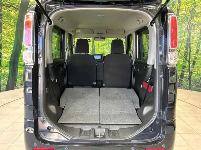 ���i�̂���������ʋ΁A���}���ɏ\���ȉ׎��X�y�[�X���m�ۂ��Ă���܂��B�Z�J���h�V�[�g��|���ƁA�傫�ȉו��̐ύڂ��\�ł���