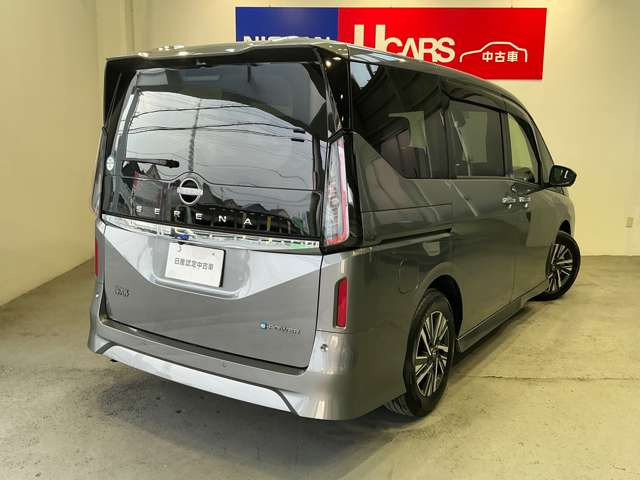 セレナ1.4 e-POWER ハイウェイスターV