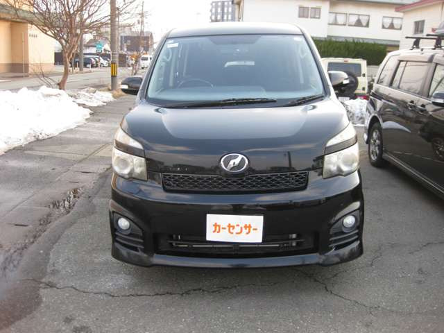 ヴォクシー2.0 ZS 4WD