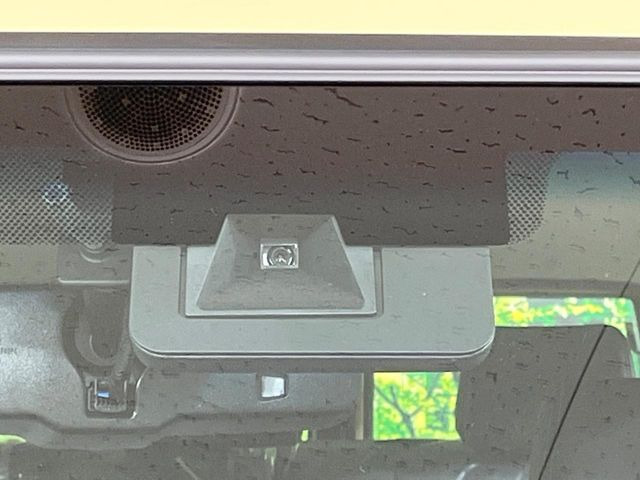 �y�g���^�Z�[�t�e�B�Z���X�z���s���ɑO���̎ԗ�����F�����A�Փ˂������Ȏ��͌x��ƃu���[�L�ŏՓˉ���Ɣ�Q�y�����A�V�X�g�B�����S�Ƀh���C�u�����y���݂��������܂��B