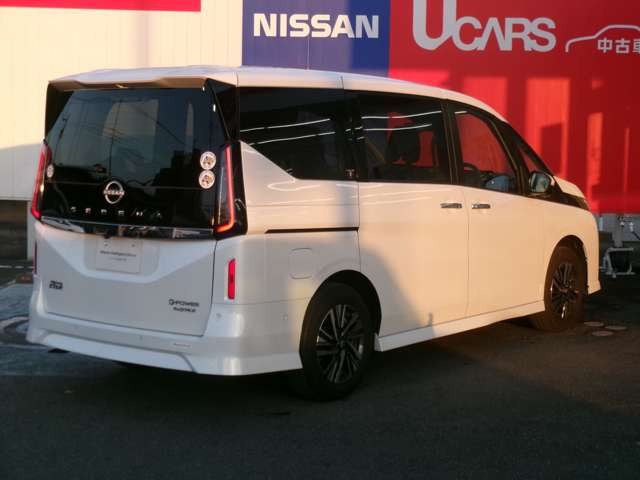 セレナ1.4 e-4ORCE ハイウェイスターV 4WD