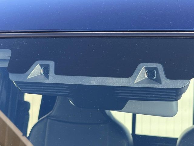 �y�X�Y�L �Z�[�t�e�B�T�|�[�g�z���s���ɑO���̎ԗ�����F�����A�Փ˂������Ȏ��͌x��ƃu���[�L�ŏՓˉ���Ɣ�Q�y�����A�V�X�g�B�����S�Ƀh���C�u�����y���݂��������܂��B