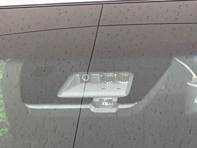 �y�O�He-Assist�z���s���ɑO���̎ԗ�����F�����A�Փ˂������Ȏ��͌x��ƃu���[�L�ŏՓˉ���Ɣ�Q�y�����A�V�X�g�B�����S�Ƀh���C�u�����y���݂��������܂��B