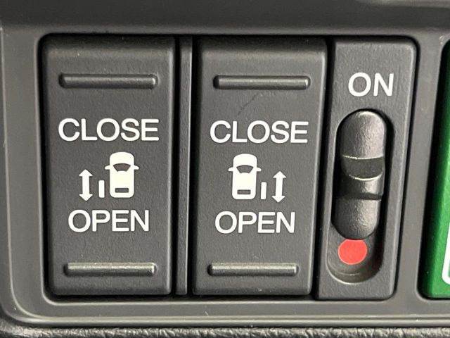 �y�����p���[�X���C�h�h�A�z�X�}�[�g�L�[��^�]�Ȃ̃X�C�b�`�Ō�ȗ����X���C�h�h�A�̊J���\���d��������͂����ăh�A���J����K�v�������A�����Ȃ��q�l�ł��ȒP�ɊJ���߂ł����K�ł���