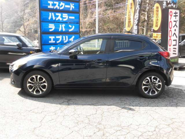 ���Ђ́u�i���ƃv���C�V���O�v��O��I�ɂ������A�ŐV��������A���^�C���Ɍ������A�S�����x���̈����Ŕ̔����Ă���܂��B�d����Ɋւ��܂��Ă��A�S�ԕK�����Ђ̎d����S�����ڂŌ��Č��I���Ĕ����Ă���܂��B