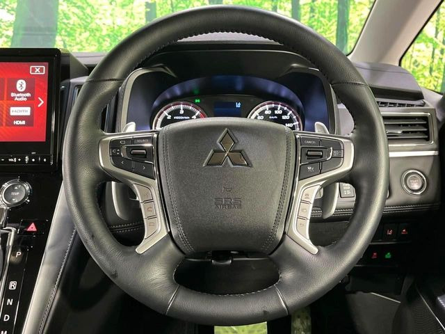 �y�����v�����X�e�A�����O�z�㎿�Ȋv���g�p���邱�ƂŁA��ɂ����������݂ƂĂ��^�]���₷���n���h���ł���