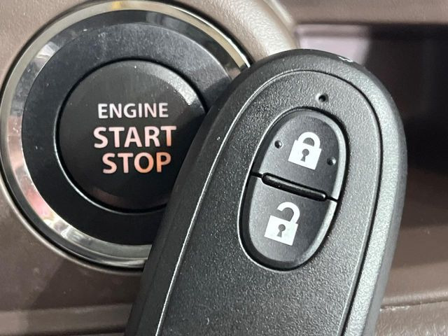 �y�C���e���W�F���g�L�[�z�J�o����|�P�b�g�ɓ��ꂽ�܂܂ł��h�A�̎{���E�������\�ȃX�}�[�g�L�[�𑕔��B�G���W���̃I���E�I�t�����J�M�����o���K�v����������Ƃ��Ă��֗��ł���