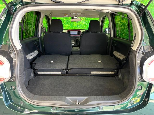 ���i�̂���������ʋ΁A���}���ɏ\���ȉ׎��X�y�[�X���m�ۂ��Ă���܂��B�Z�J���h�V�[�g��|���ƁA�傫�ȉו��̐ύڂ��\�ł���