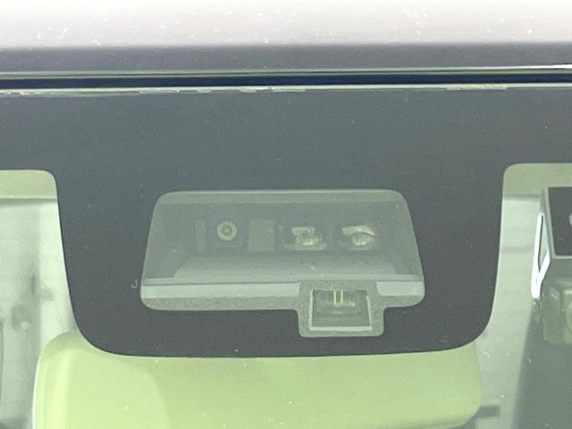 �y�X�Y�L �Z�[�t�e�B�T�|�[�g�z���s���ɑO���̎ԗ�����F�����A�Փ˂������Ȏ��͌x��ƃu���[�L�ŏՓˉ���Ɣ�Q�y�����A�V�X�g�B�����S�Ƀh���C�u�����y���݂��������܂��B