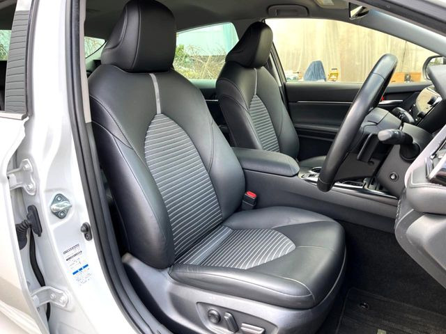 �y�n�[�t���U�[�V�[�g�z�������ƍ���S�n�𗼗������l�C�̃V�[�g���w�ʁE���ʂ̃t�@�u���b�N�f�ނ́A�ʋC���̗ǂ��⊊��ɂ����ɗD��Ă��܂��B�C���╞���ɍ��E���ꂸ���K�ɂ���肢�������܂��B